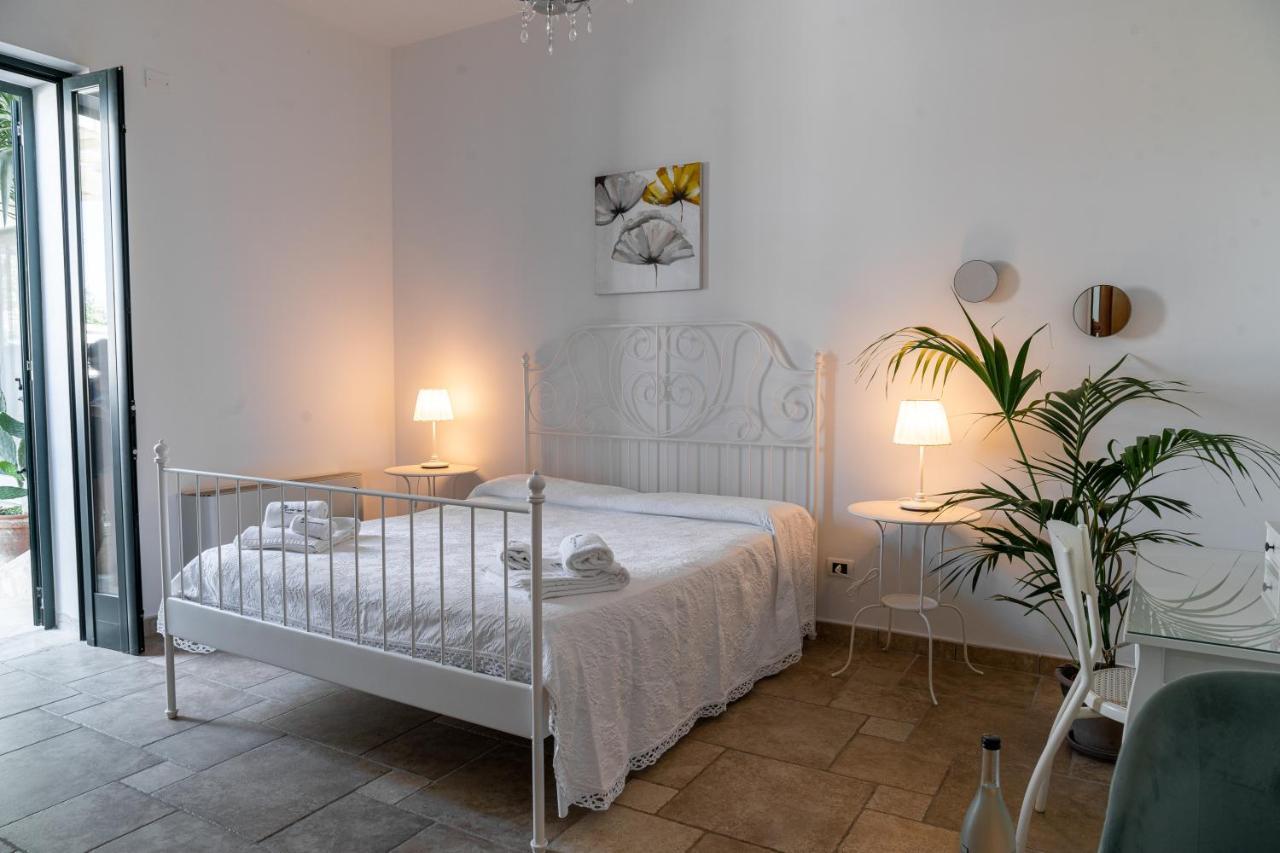 Masseria Agriturismo Il Sorriso Degli Ulivi - Dimora Di Charme Gallipoli Kültér fotó