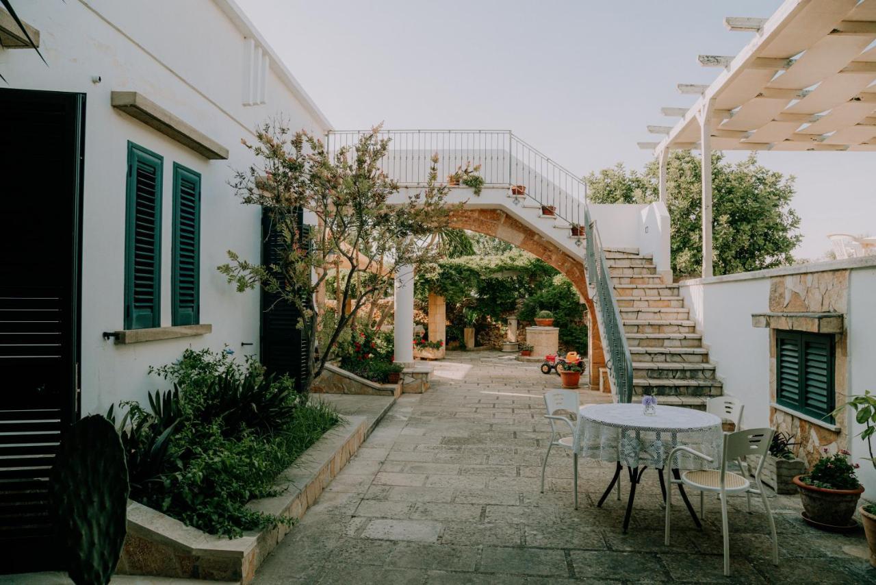 Masseria Agriturismo Il Sorriso Degli Ulivi - Dimora Di Charme Gallipoli Kültér fotó