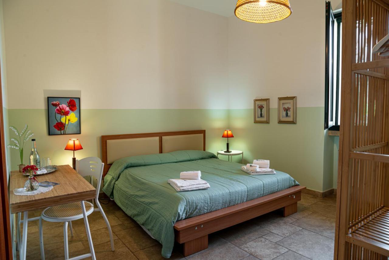 Masseria Agriturismo Il Sorriso Degli Ulivi - Dimora Di Charme Gallipoli Kültér fotó